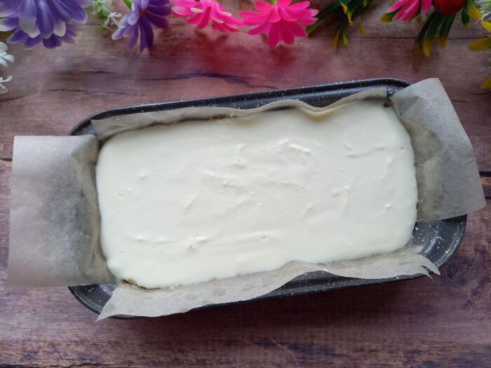 Pour the filling on top