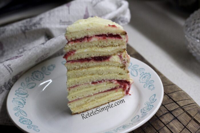 The delicious strawberry milk cake is ready