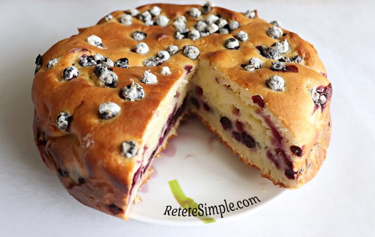 Fluffy Blackcurrant Cake
