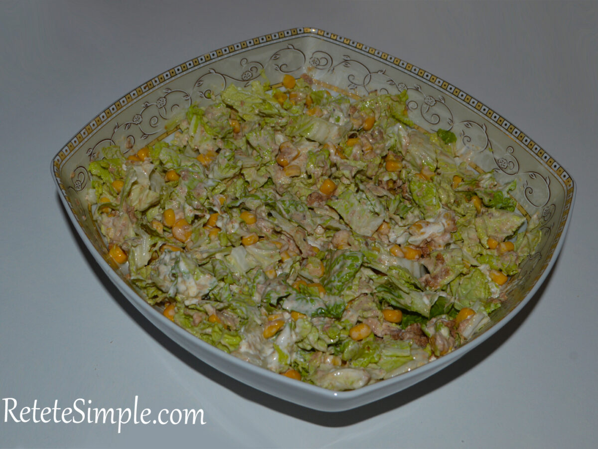 Light cabbage tuna corn salad served with creamy dressing