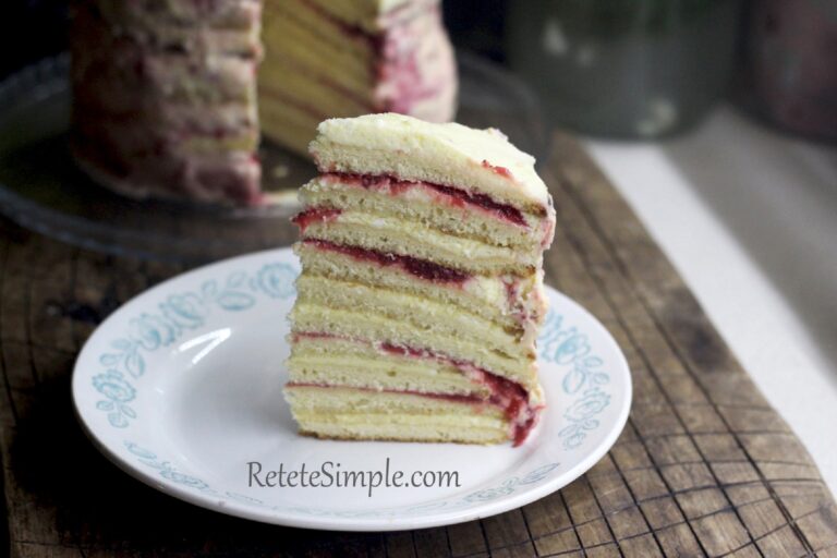 Creamy milk cake with strawberries