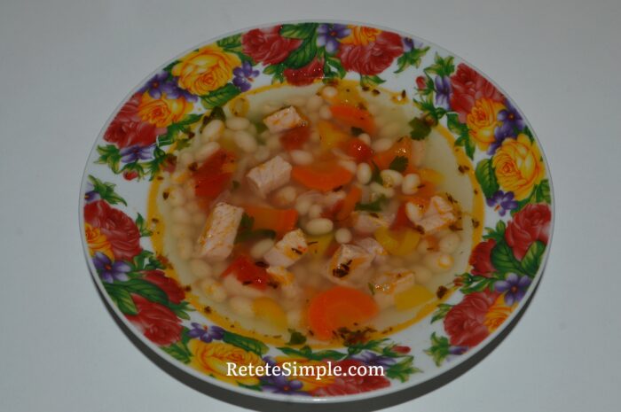 The smoked bean soup is ready