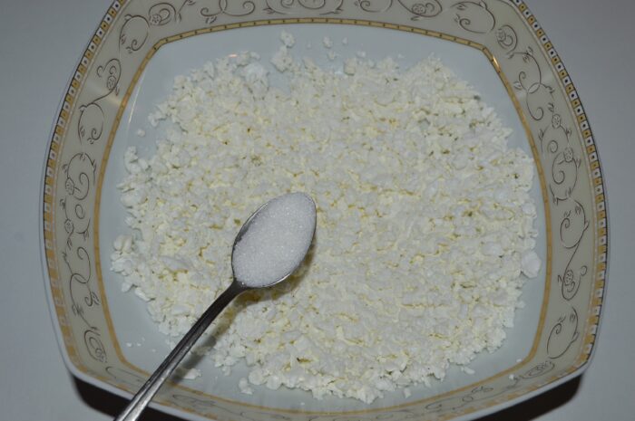 Add the vanilla sugar