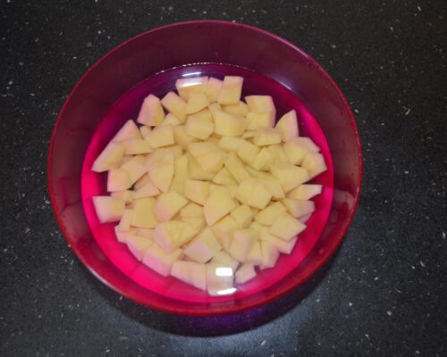 Cut the potatoes into medium-sized cubes