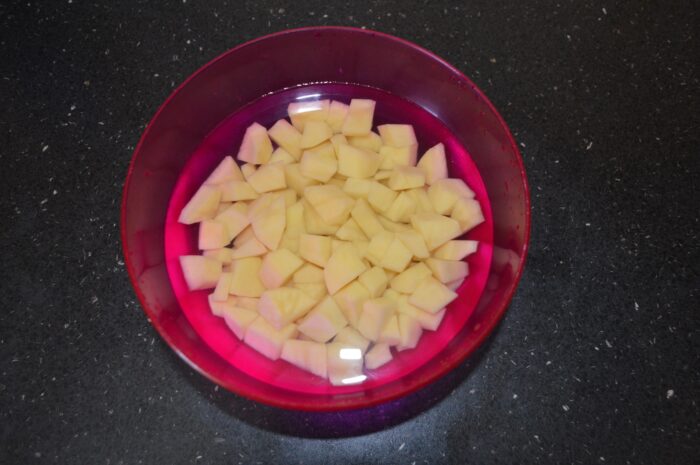 Cut the potatoes into medium-sized cubes
