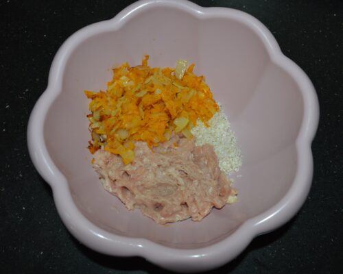 Add the mixture of roasted onions and carrots