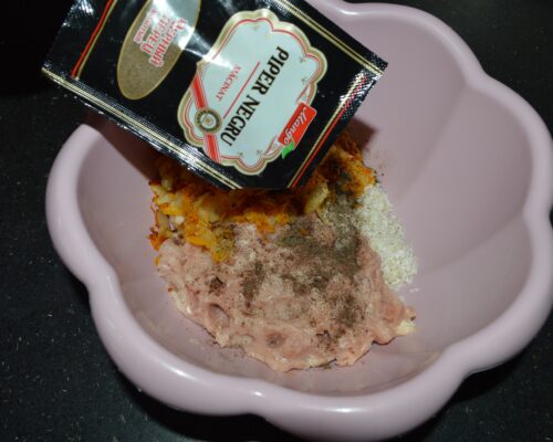 Sprinkle ground black pepper to taste