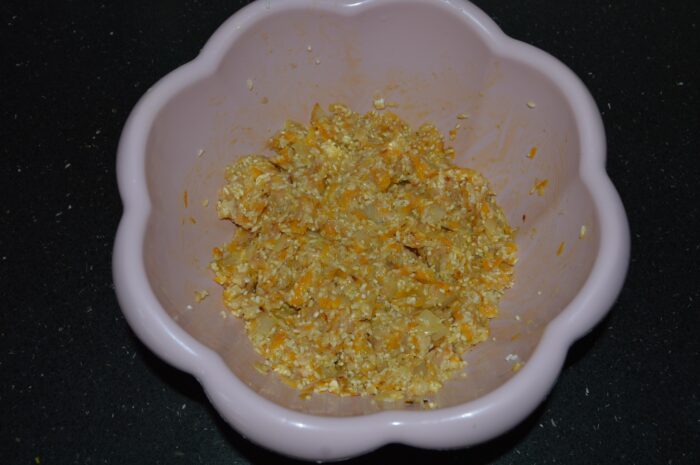 Mix everything with your hands