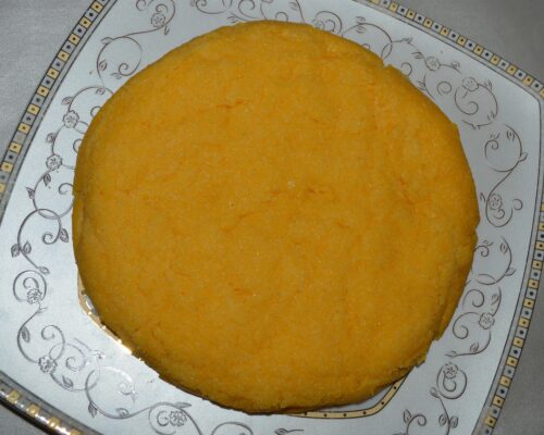 Remove the mamaliga from the pot
