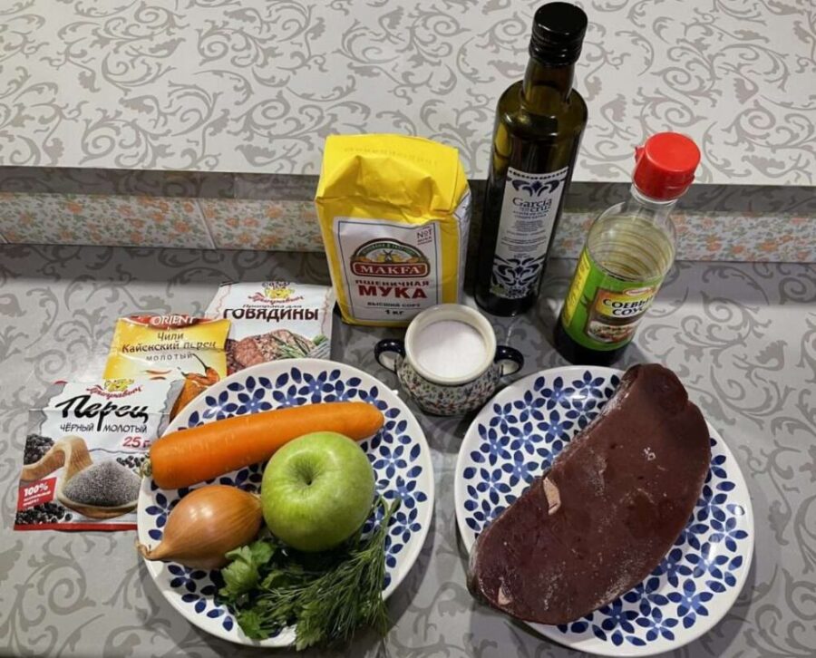 Ингредиенты Говяжья печень с яблоками