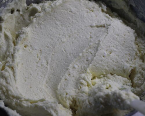 Beat the full-fat cottage cheese with the powdered sugar