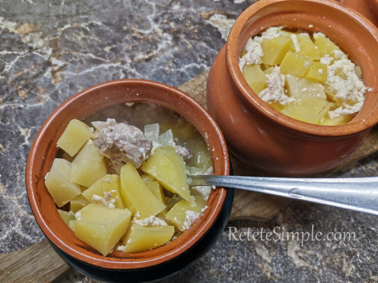 Картошка с мясом в горшочках