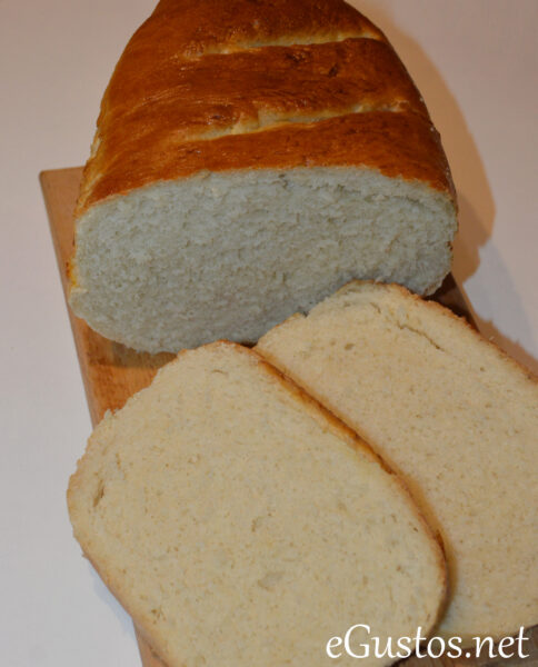 Оставьте остывать, затем нарежьте