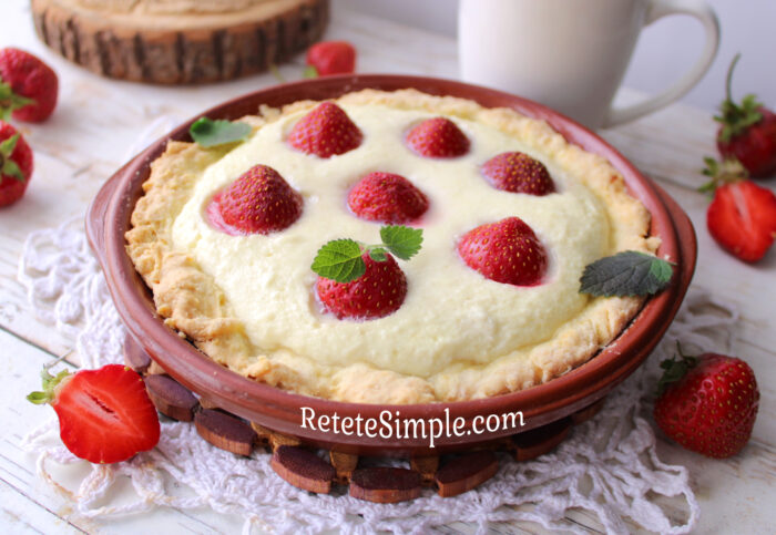 Strawberry & cottage cheese cake with tender buttery crust