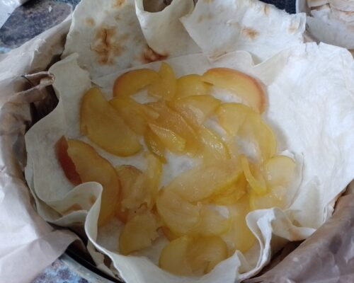 The first layer will be apples