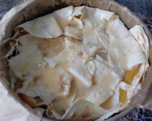 pour the egg and sour cream mixture