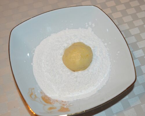 Formez des boules de pâte