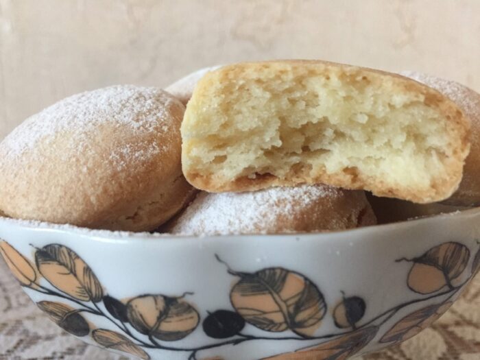 Sprinkle with powdered sugar to taste and serve