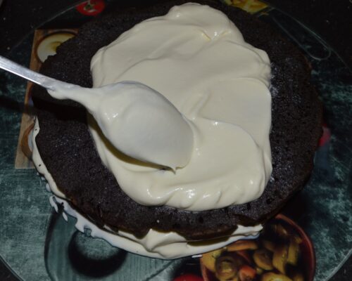 spread the cream on top