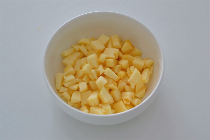 нарезаем на небольшие кубики