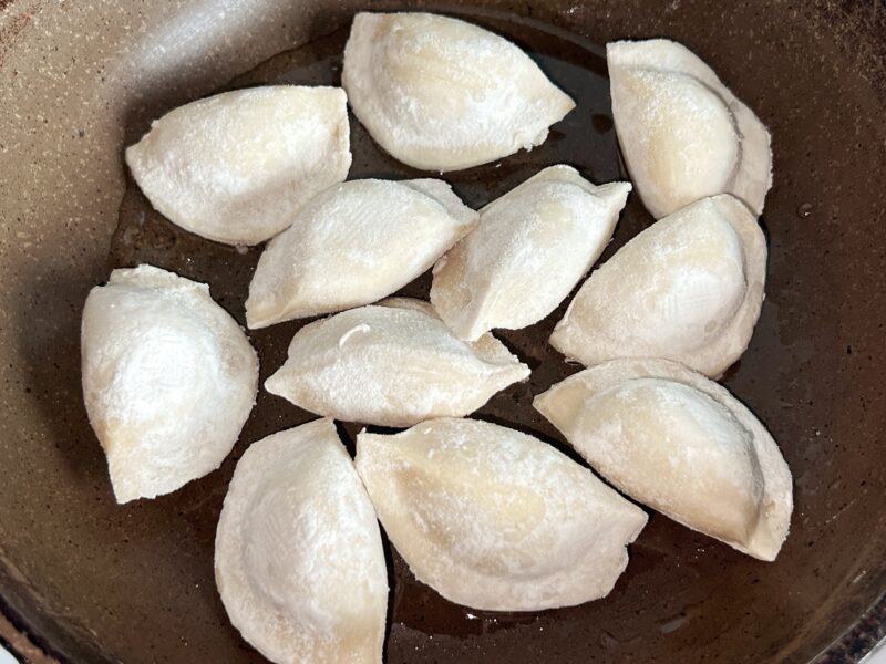 se adauga coltunasii semifabricati