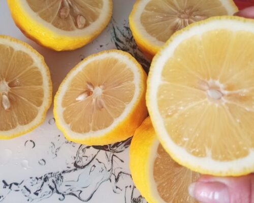 Перерезаем их на пополам