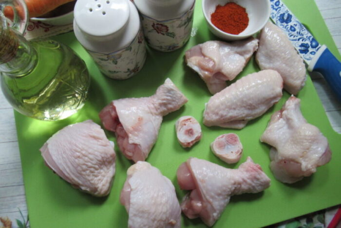 Хорошенько промоем и оботрем насухо голени