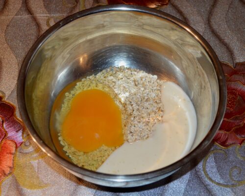 Pour the liquid yogurt