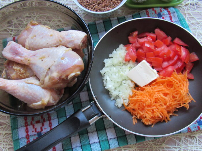 Измельчаем луковицу