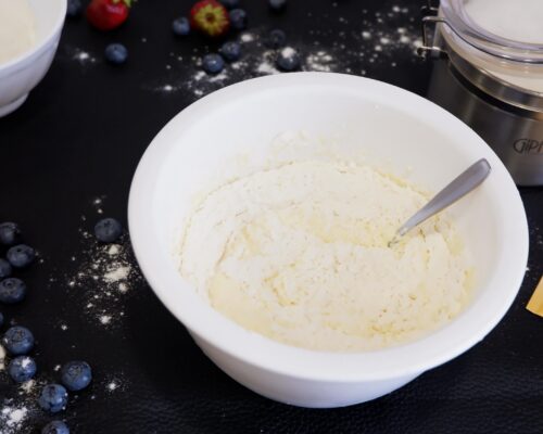add the sifted flour and vanilla