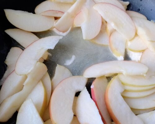 add the prepared apples