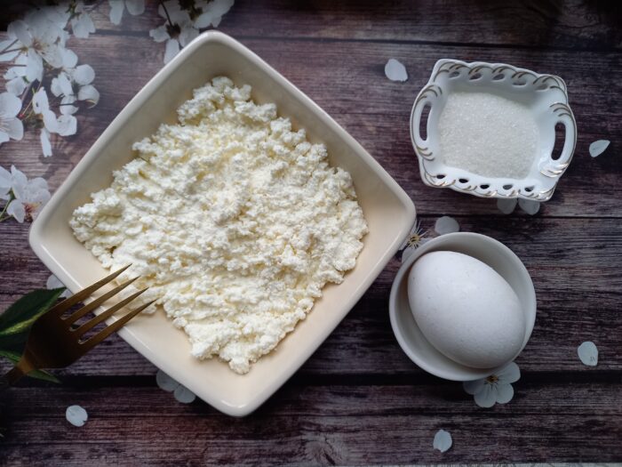 Mash the cottage cheese