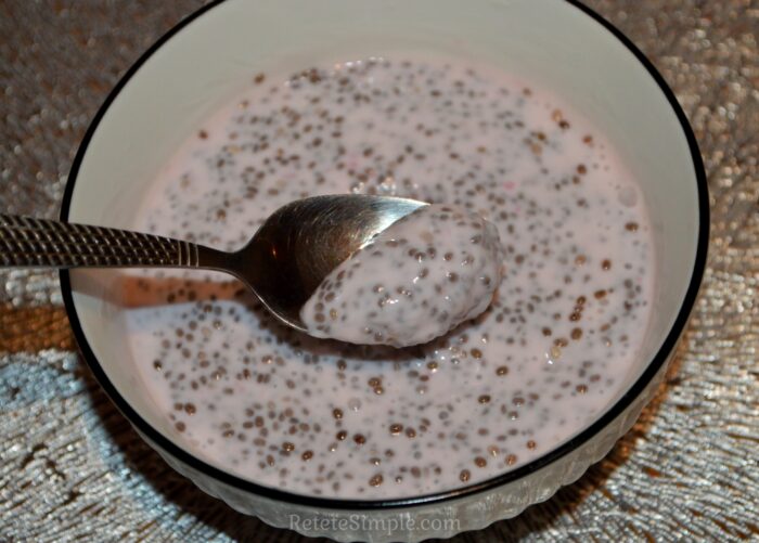 puddingul de chia este gata