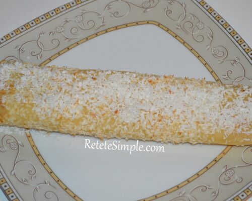 The Raffaello crepes with coconut are ready