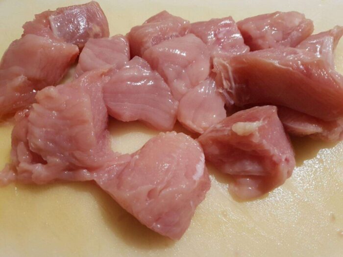 Вымойте мясо