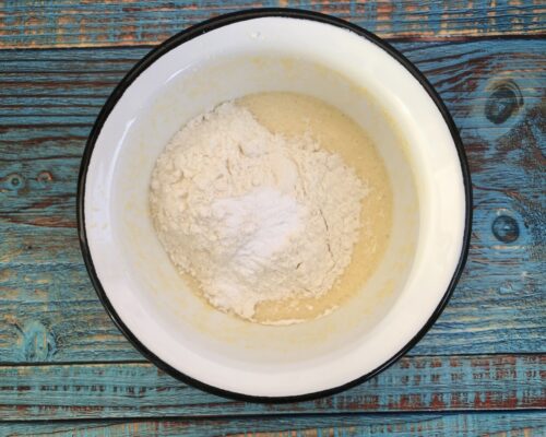 Pour the flour and baking powder