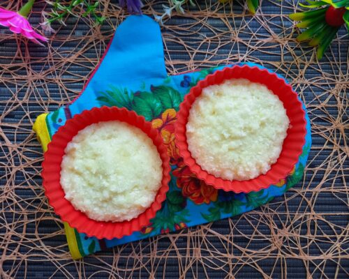 muffins with coconut flakes are ready