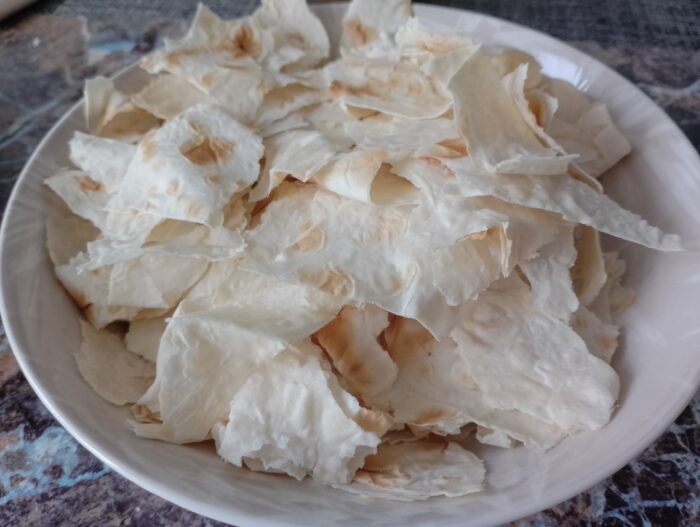 cut 3-4 pieces from the lavash sheets