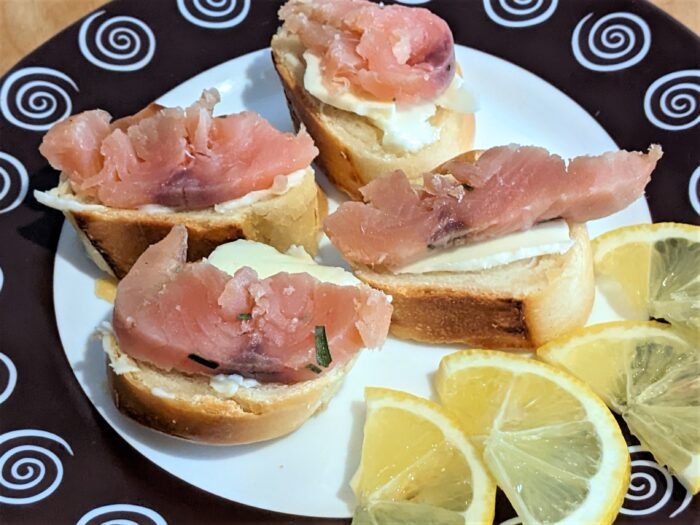 you can make sandwiches with salted red fish