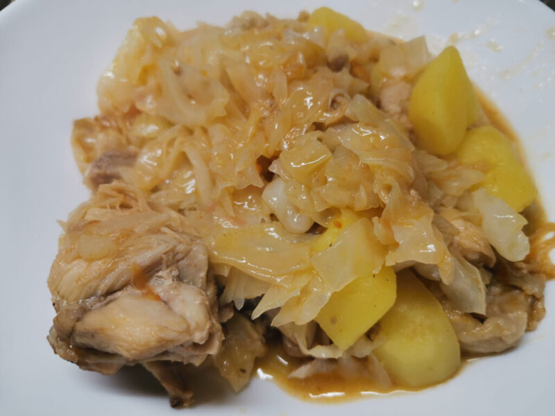 Тушеная курица с капустой и картошкой готовое блюда