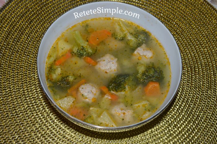 Broccoli Soup with Meatballs photo