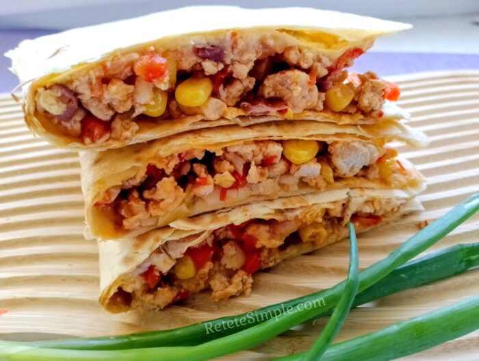 Burrito cu carne si legume poza