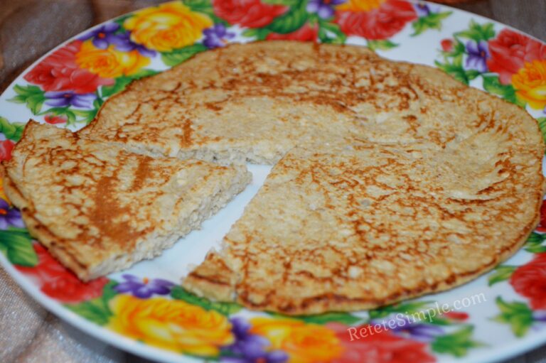 Clatita de ovaz cu iaurt fara zahar si faina