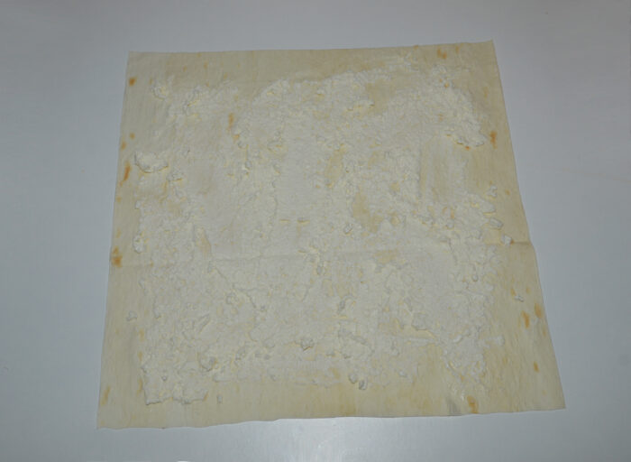 spread the cottage cheese mixture on top