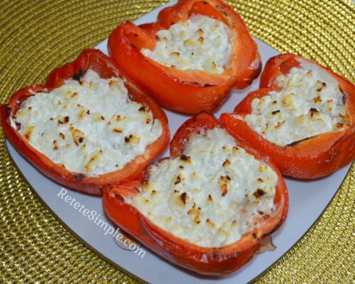 The stuffed peppers with meat and cottage cheese are ready