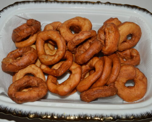 Placer les serviettes en papier dans un bol