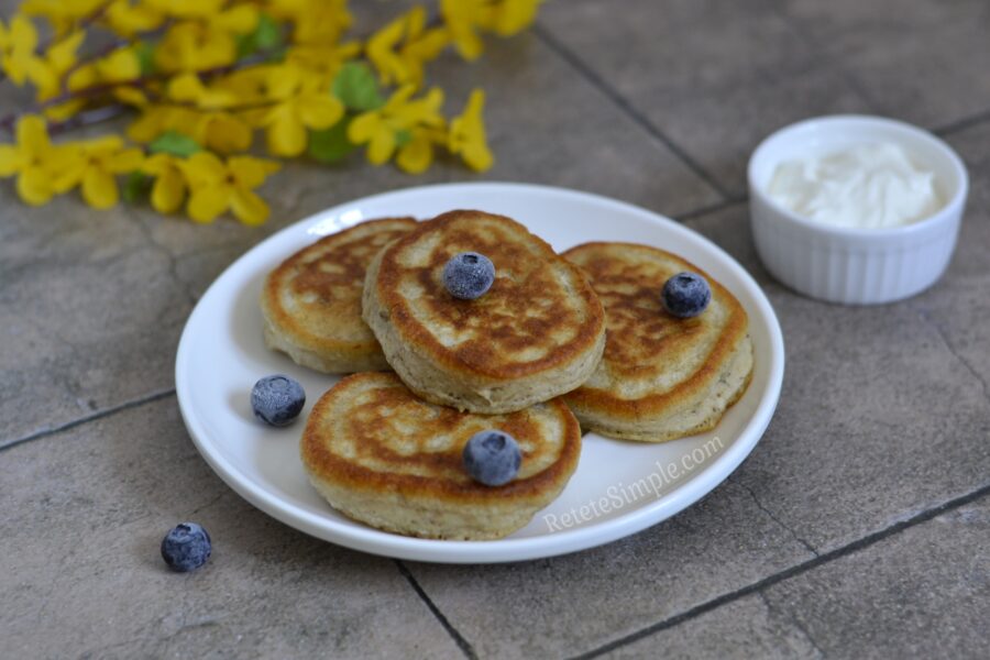 Fluffy Banana Pancakes