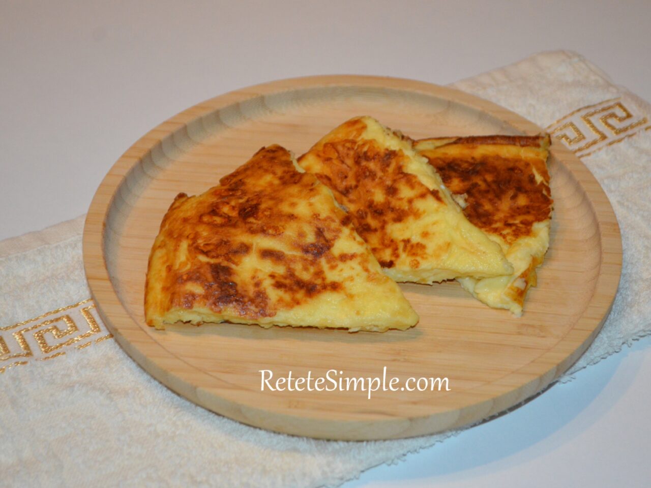 Healthy & Quick Cheese and Sour Cream Skillet Breakfast photo