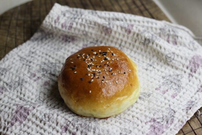 These buns can be used to make a wide variety of burgers