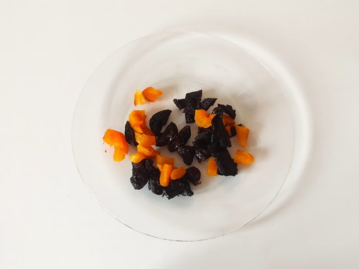 Chop the plums and apricots